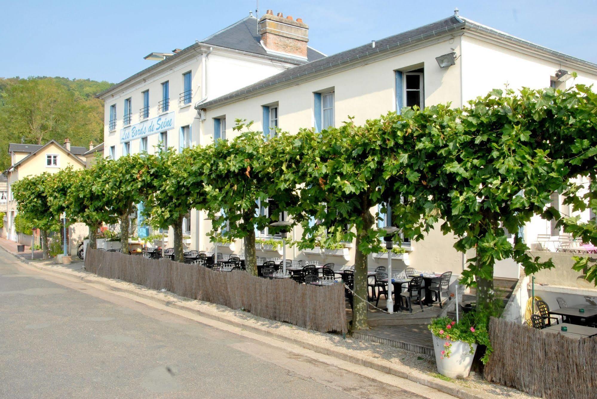 Logis Hotel & Restaurant - Les Bords De Seine La Roche-Guyon Kültér fotó