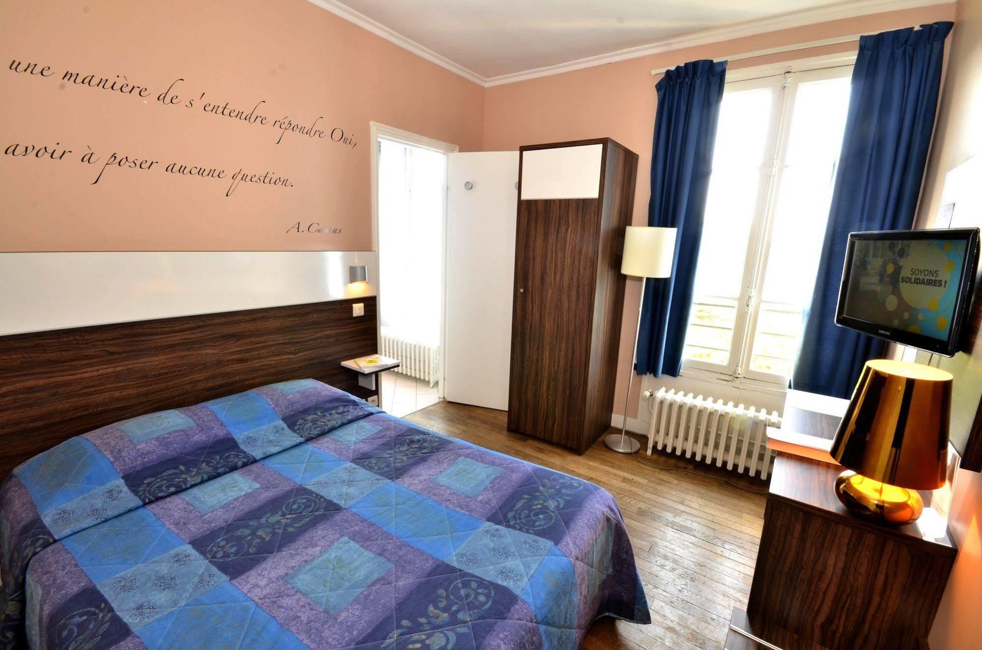 Logis Hotel & Restaurant - Les Bords De Seine La Roche-Guyon Kültér fotó